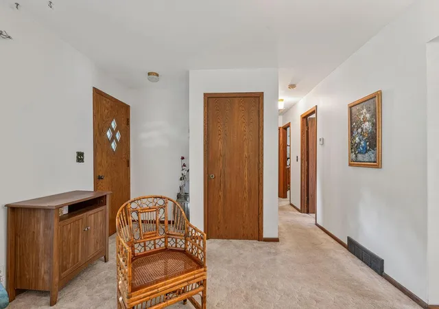 Photo 3 of Single family home for sale at 1800 Jefferson Rd, Northfield, MN 55057 | MLS# 7137842 | Listing updated on 2026-09-04
