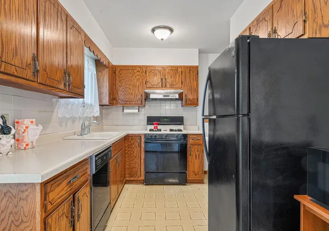 Photo 4 of Single family home for sale at 1800 Jefferson Rd, Northfield, MN 55057 | MLS# 7137842 | Listing updated on 2026-09-04