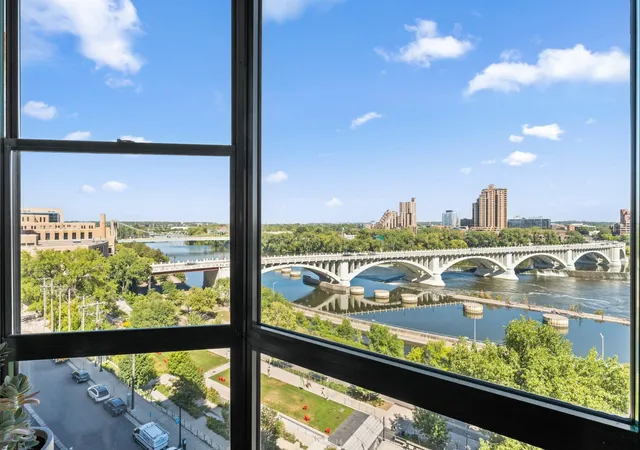 Photo 3 of Condo for sale at 401 1st Street S #912, Minneapolis, MN 55401 | MLS# 7137857 | Listing updated on 2026-09-22