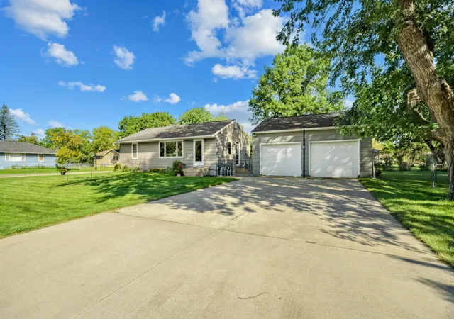 Photo 1 of Single family home for sale at 1303 26th Street SE, Rochester, MN 55904 | MLS# 7137877 | Listing updated on 2026-09-22