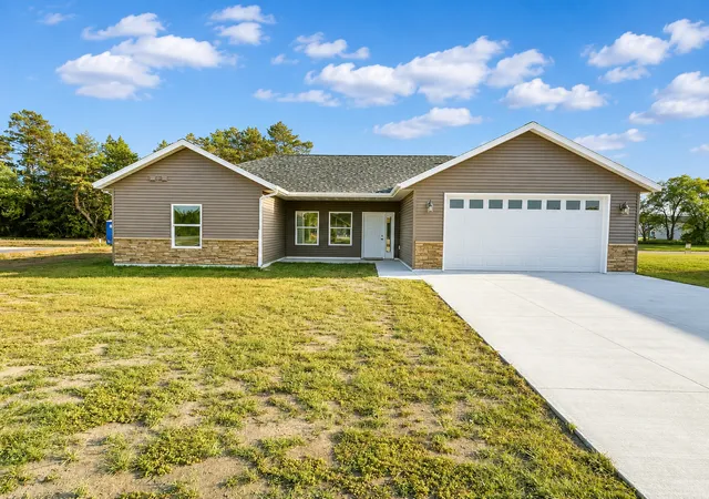 Photo 1 of Single family home for sale at 707 Cherry Ln, Perham, MN 56573 | MLS# 7137879 | Listing updated on 2026-09-04