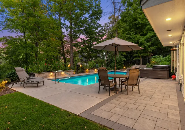 Photo 3 of Single family home for sale at 18508 Ridgewood Rd, Minnetonka, MN 55391 | MLS# 7137919 | Listing updated on 2026-09-23