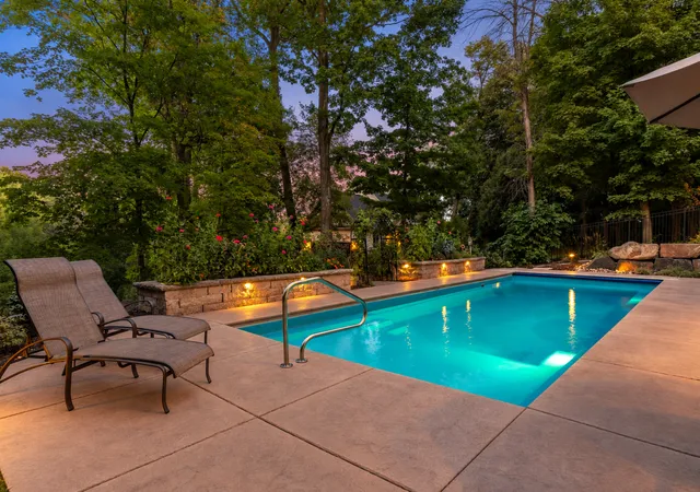 Photo 4 of Single family home for sale at 18508 Ridgewood Rd, Minnetonka, MN 55391 | MLS# 7137919 | Listing updated on 2026-09-23