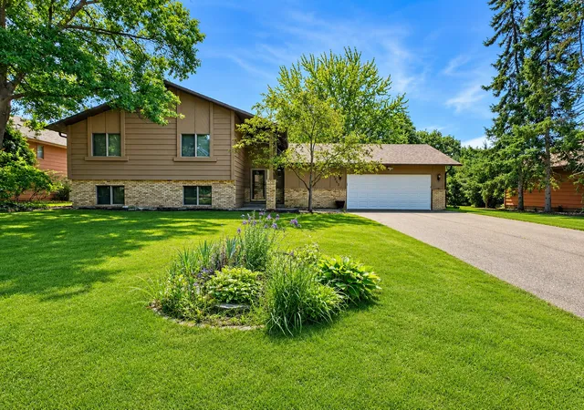 Photo 1 of Single family home for sale at 11963 Nw Evergreen St, Minneapolis, MN 55448 | MLS# 7137928 | Listing updated on 2026-09-29