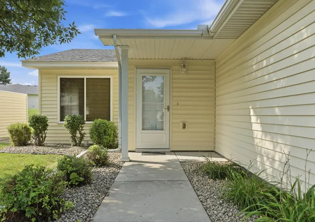 Photo 3 of Sale Pending at 1005 Ivy Ridge Ter, Buffalo, MN 55313 | MLS# 7137934 | Listing updated on 2026-10-02