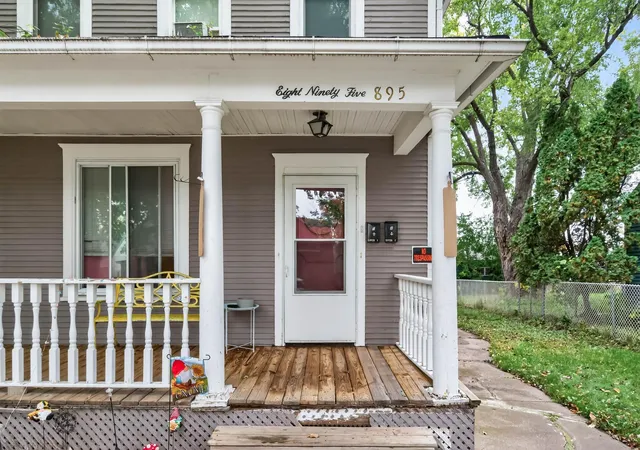 Photo 2 of House for sale at 895 Rose Ave E, Saint Paul, MN 55106 | MLS# 7137987 | Listing updated on 2026-09-03