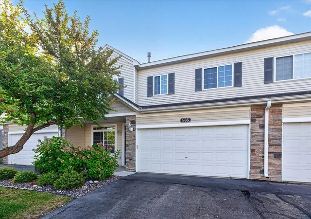 Photo 3 of Single family home for sale at 835 Willow Glen Ct, Buffalo, MN 55313 | MLS# 7138005 | Listing updated on 2026-09-28