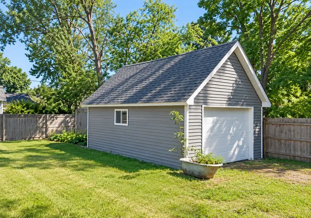 Photo 2 of Sale Pending at 719 5th Avenue NW, Faribault, MN 55021 | MLS# 7138006 | Listing updated on 2026-09-13