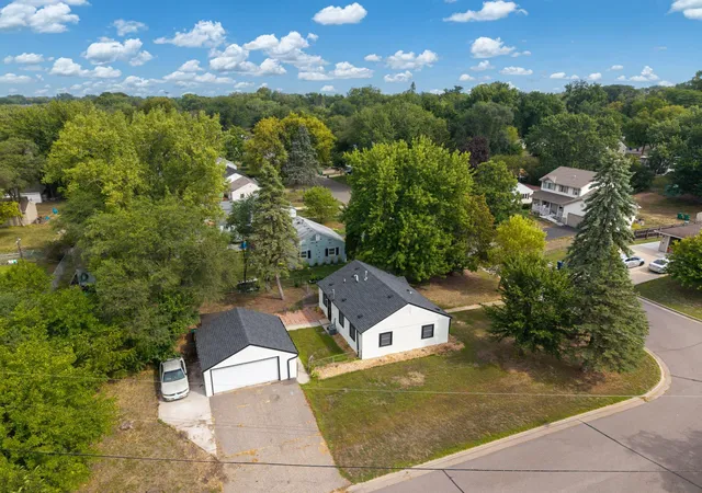Photo 2 of Single family home for sale at 3401 Quail Ave N, Minneapolis, MN 55422 | MLS# 7138037 | Listing updated on 2026-09-17