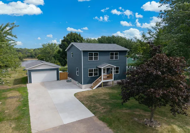 Photo 3 of Single family home for sale at 32688 River Vista Ln, Saint Cloud, MN 56303 | MLS# 7138043 | Listing updated on 2026-10-17