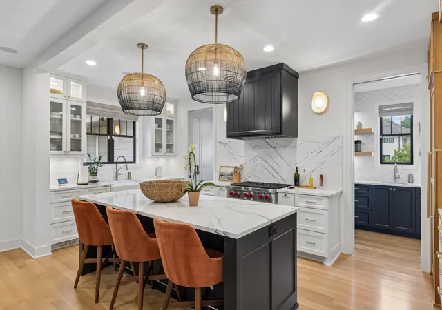 Photo 1 of Single family home for sale at 363 Woodlawn Ave, Saint Paul, MN 55105 | MLS# 7138061 | Listing updated on 2026-10-02