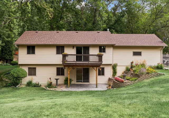 Photo 2 of Sale Pending at 7215 Polaris Ln N, Maple Grove, MN 55311 | MLS# 7138062 | Listing updated on 2026-09-30