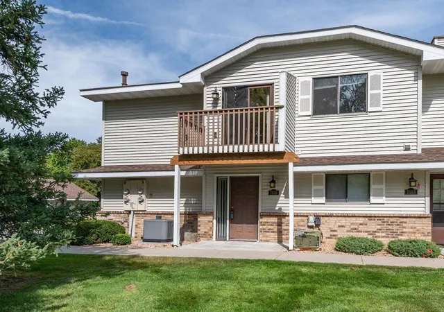 Photo 1 of Single family home for sale at 7555 Wedgewood Way N, Maple Grove, MN 55311 | MLS# 7138075 | Listing updated on 2026-09-04