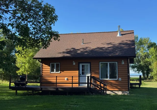 Photo 2 of Single family home for sale at 17193 Fox Den Trl Ne, Kelliher, MN 56650 | MLS# 7138105 | Listing updated on 2026-09-30