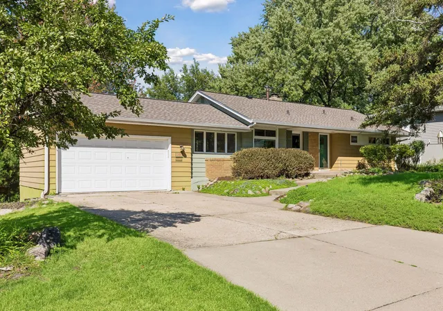Photo 3 of Single family home for sale at 2131 Perry Ave N, Minneapolis, MN 55422 | MLS# 7138122 | Listing updated on 2026-09-19