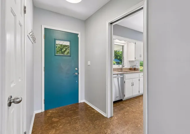 Photo 4 of Single family home for sale at 2131 Perry Ave N, Minneapolis, MN 55422 | MLS# 7138122 | Listing updated on 2026-09-19