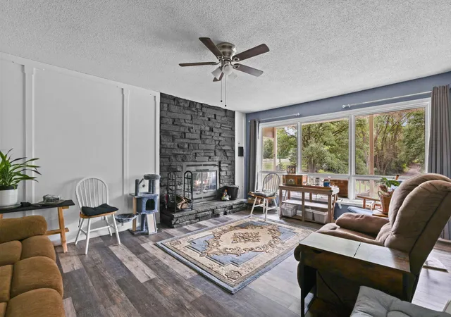 Photo 4 of House for sale at 16001 Nowthen Blvd NW, Anoka, MN 55303 | MLS# 7138123 | Listing updated on 2026-09-04
