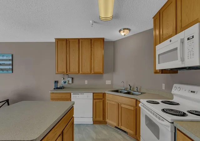 Photo 4 of Single family home for sale at 17529 69th Place N, Maple Grove, MN 55311 | MLS# 7138125 | Listing updated on 2026-09-17
