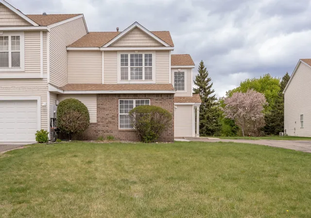 Photo 1 of Sale Pending at 15570 Finch Ave, Saint Paul, MN 55124 | MLS# 7138137 | Listing updated on 2026-09-18