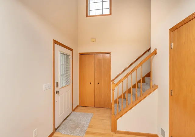 Photo 4 of Sale Pending at 15570 Finch Ave, Saint Paul, MN 55124 | MLS# 7138137 | Listing updated on 2026-09-18