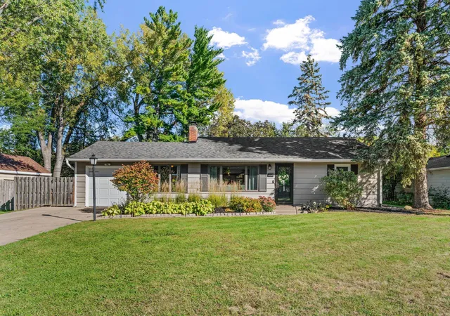 Photo 1 of Single family home for sale at 1197 Burke Ave W, Saint Paul, MN 55113 | MLS# 7138152 | Listing updated on 2026-10-06