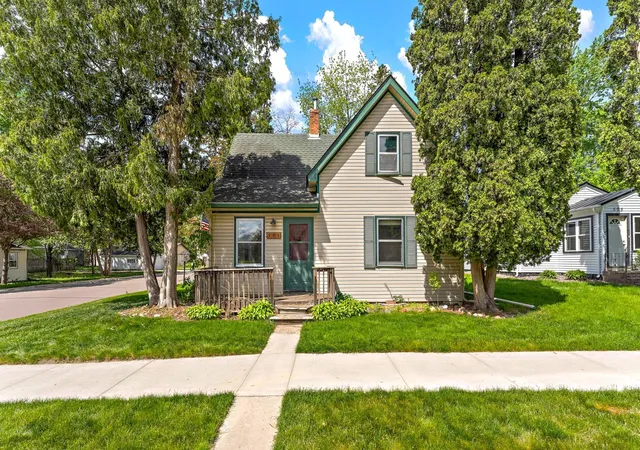 Photo 1 of Single family home for sale at 501 2nd Street N, Delano, MN 55328 | MLS# 7138163 | Listing updated on 2026-09-04