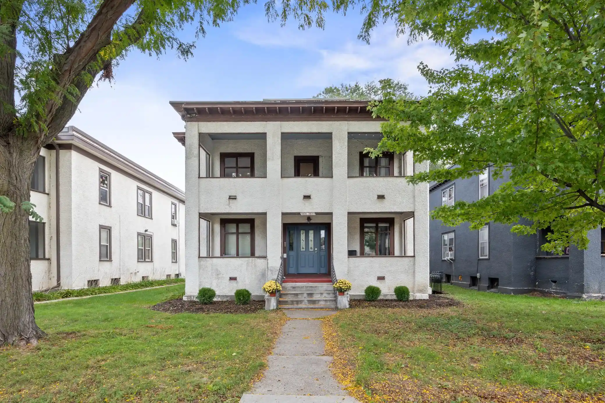 Listing Photo 2 - Condo for sale in 3831 Grand Ave S located at 3831 Grand Ave S, Minneapolis, MN 55409 - Unit 3831 Grand Ave S