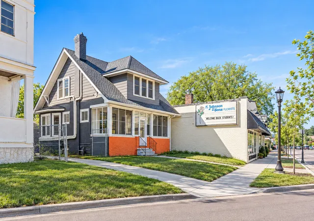 Photo 1 of Single family home for sale at 1730 Grand Ave, Saint Paul, MN 55105 | MLS# 7138188 | Listing updated on 2026-09-22