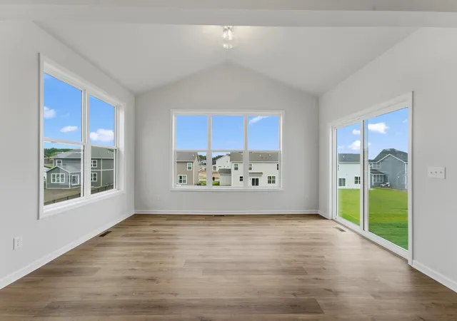 Photo 4 of Single family home for sale at 914 Big Woods Dr, Delano, MN 55328 | MLS# 7138193 | Listing updated on 2026-10-05