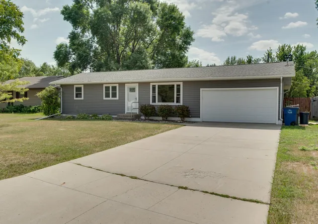 Photo 2 of Single family home for sale at 429 Brook Ave, Moorhead, MN 56560 | MLS# 7138240 | Listing updated on 2026-09-20