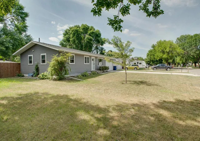 Photo 3 of Single family home for sale at 429 Brook Ave, Moorhead, MN 56560 | MLS# 7138240 | Listing updated on 2026-09-04