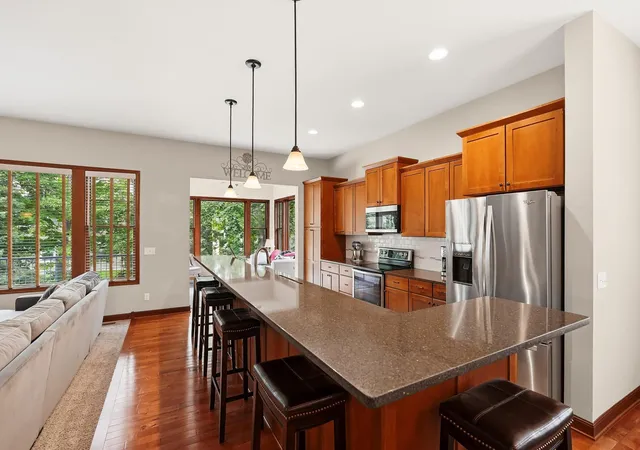Photo 3 of Single family home for sale at 4033 Heritage Ln Se, Prior Lake, MN 55372 | MLS# 7138250 | Listing updated on 2026-10-19