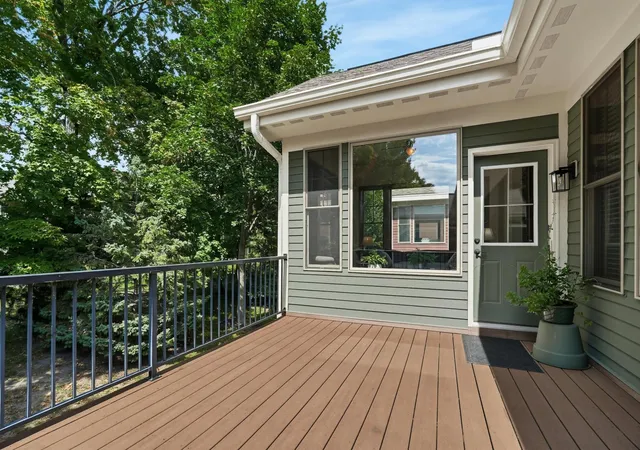 Photo 3 of Single family home for sale at 4033 Heritage Ln SE, Prior Lake, MN 55372 | MLS# 7138250 | Listing updated on 2026-09-30