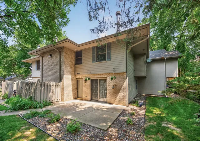 Photo 1 of Single family home for sale at 18661 Clear View Ct, Minnetonka, MN 55345 | MLS# 7138284 | Listing updated on 2026-09-15