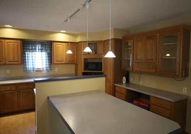 Photo 3 of Single family home for sale at 407 Siemers Ct, Breckenridge, MN 56520 | MLS# 7138287 | Listing updated on 2026-09-04
