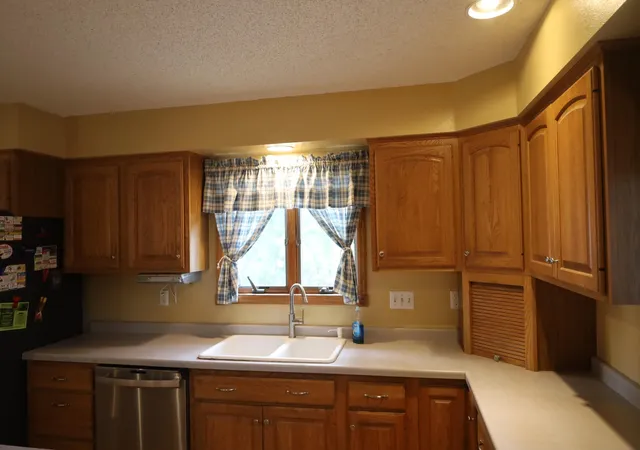 Photo 4 of Single family home for sale at 407 Siemers Ct, Breckenridge, MN 56520 | MLS# 7138287 | Listing updated on 2026-09-04