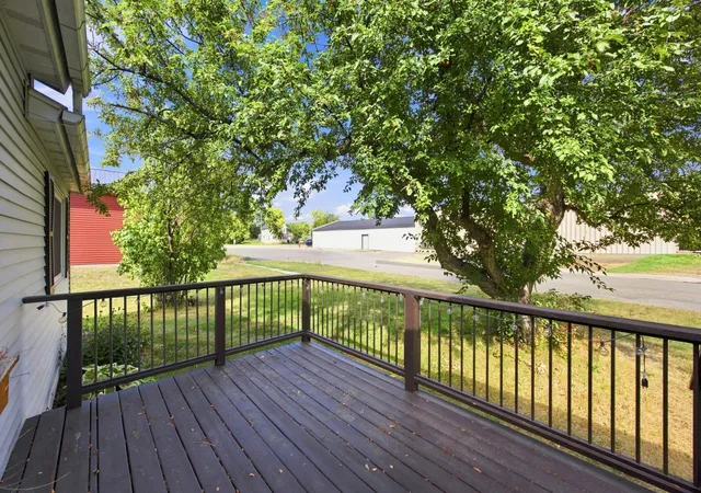 Photo 3 of Single family home for sale at 325 3rd Avenue W, Halstad, MN 56548 | MLS# 7138308 | Listing updated on 2026-09-04