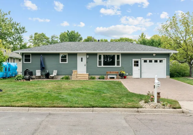 Photo 1 of Single family home for sale at 1709 14th Street E, Glencoe, MN 55336 | MLS# 7138344 | Listing updated on 2026-09-23