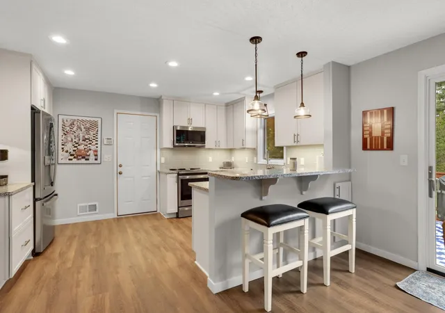 Photo 4 of Single family home for sale at 9943 Morris Rd, Minneapolis, MN 55437 | MLS# 7138361 | Listing updated on 2026-09-18