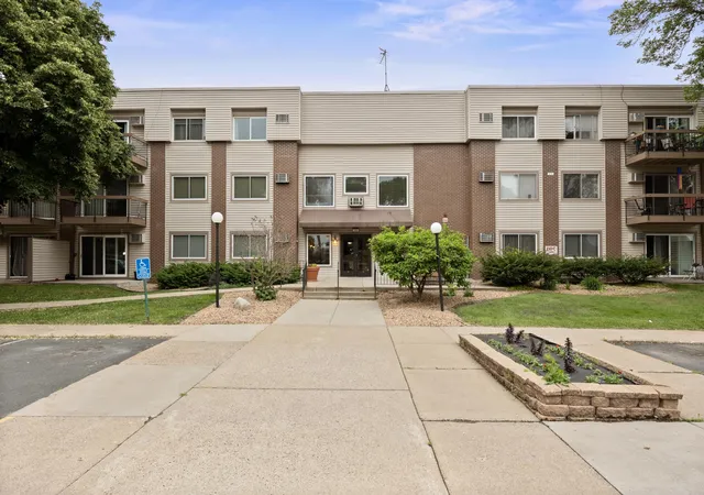 Photo 2 of Condo for sale at 2800 Hillsboro Ave N #214, Minneapolis, MN 55427 | MLS# 7138365 | Listing updated on 2026-10-07