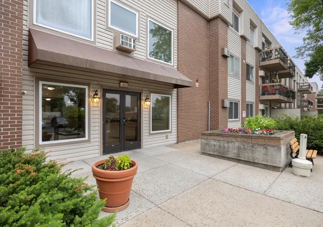 Photo 3 of Condo for sale at 2800 Hillsboro Ave N #214, Minneapolis, MN 55427 | MLS# 7138365 | Listing updated on 2026-10-07