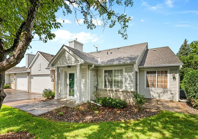 Single family home for sale at 15202 Greenhaven Way, Burnsville, MN 55306 | MLS# 7138369