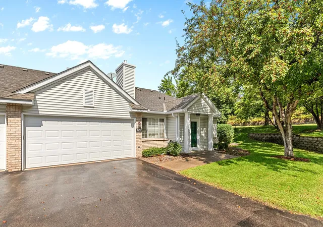 Photo 2 of Sale Pending at 15202 Greenhaven Way, Burnsville, MN 55306 | MLS# 7138369 | Listing updated on 2026-10-11