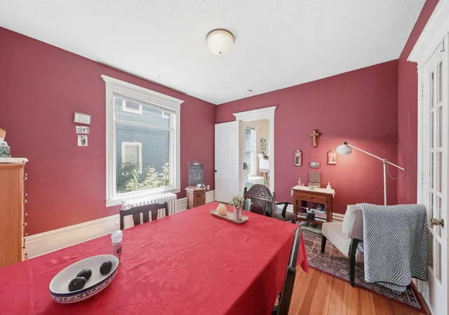 Photo 3 of House for sale at 606 20th Avenue S, Minneapolis, MN 55454 | MLS# 7138382 | Listing updated on 2026-09-04