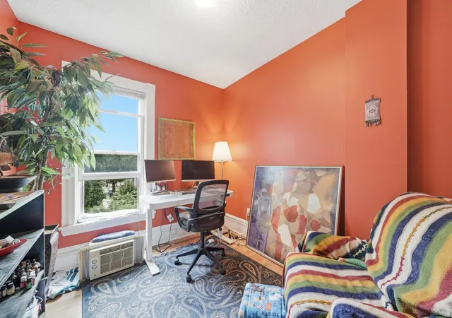 Photo 4 of House for sale at 606 20th Avenue S, Minneapolis, MN 55454 | MLS# 7138382 | Listing updated on 2026-09-04
