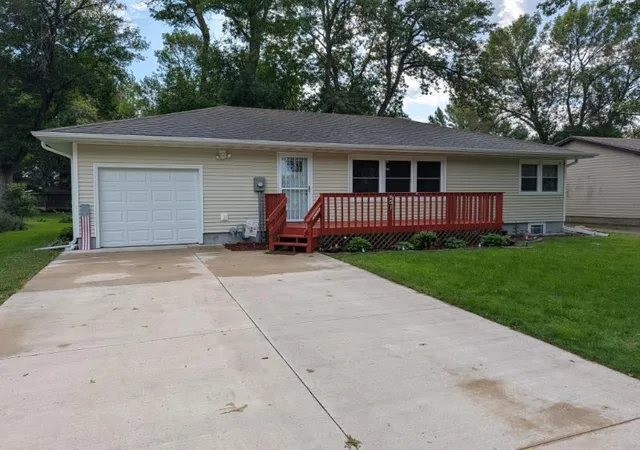 Photo 2 of Single family home for sale at 851 4th Avenue Se, Wells, MN 56097 | MLS# 7138385 | Listing updated on 2026-09-04