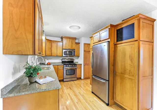 Photo 3 of Single family home for sale at 762 Elrene Ct, Saint Paul, MN 55123 | MLS# 7138390 | Listing updated on 2026-09-18