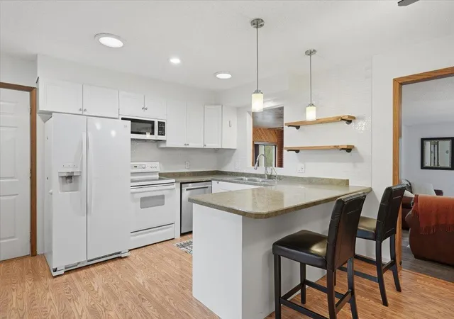 Photo 3 of Single family home for sale at 272 Glenmont Rd, River Falls, WI 54022 | MLS# 7138400 | Listing updated on 2026-10-09