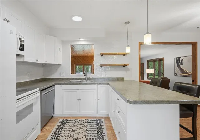 Photo 3 of Single family home for sale at 272 Glenmont Rd, River Falls, WI 54022 | MLS# 7138400 | Listing updated on 2026-10-09