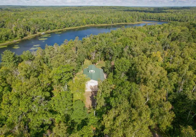 Photo 4 of Single family home for sale at 42937 Minnie Lake Dr, Emily, MN 56447 | MLS# 7138411 | Listing updated on 2026-09-17